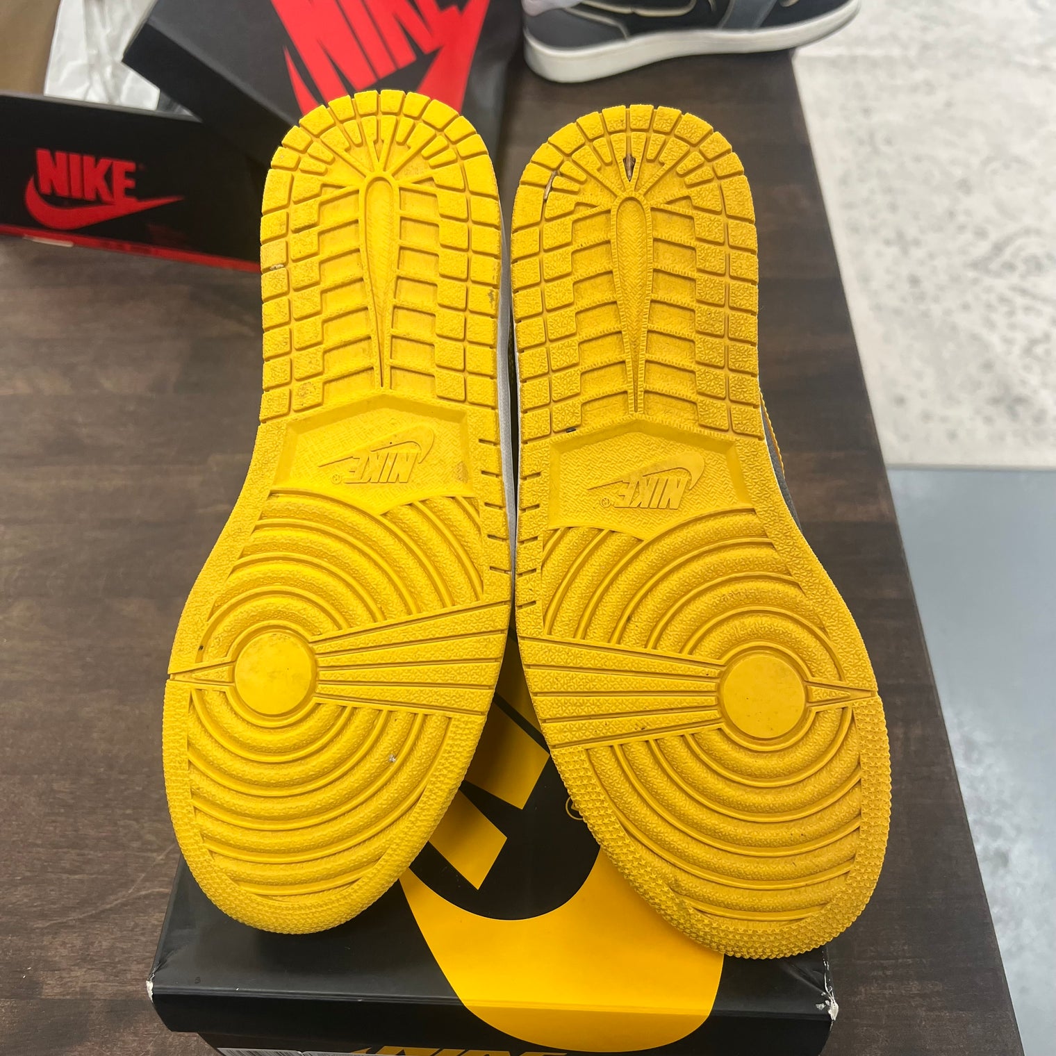 Pollen Jordan 1 High (USED)