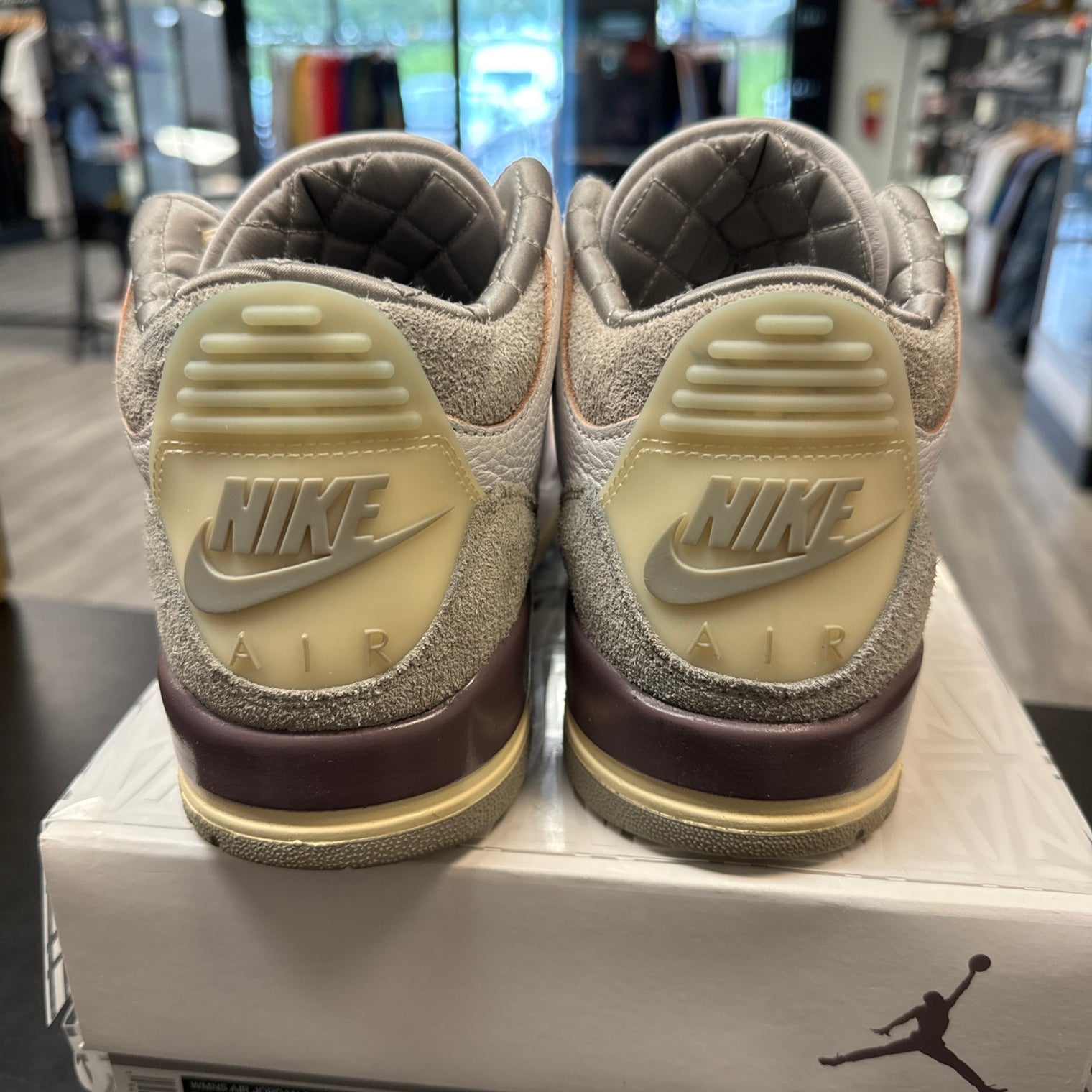 Jordan 3 Retro SP A Ma Maniere (USED)
