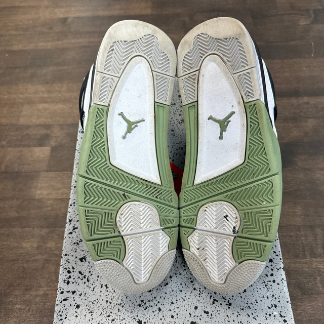 Seafoam Jordan 4 (USED, no lid)
