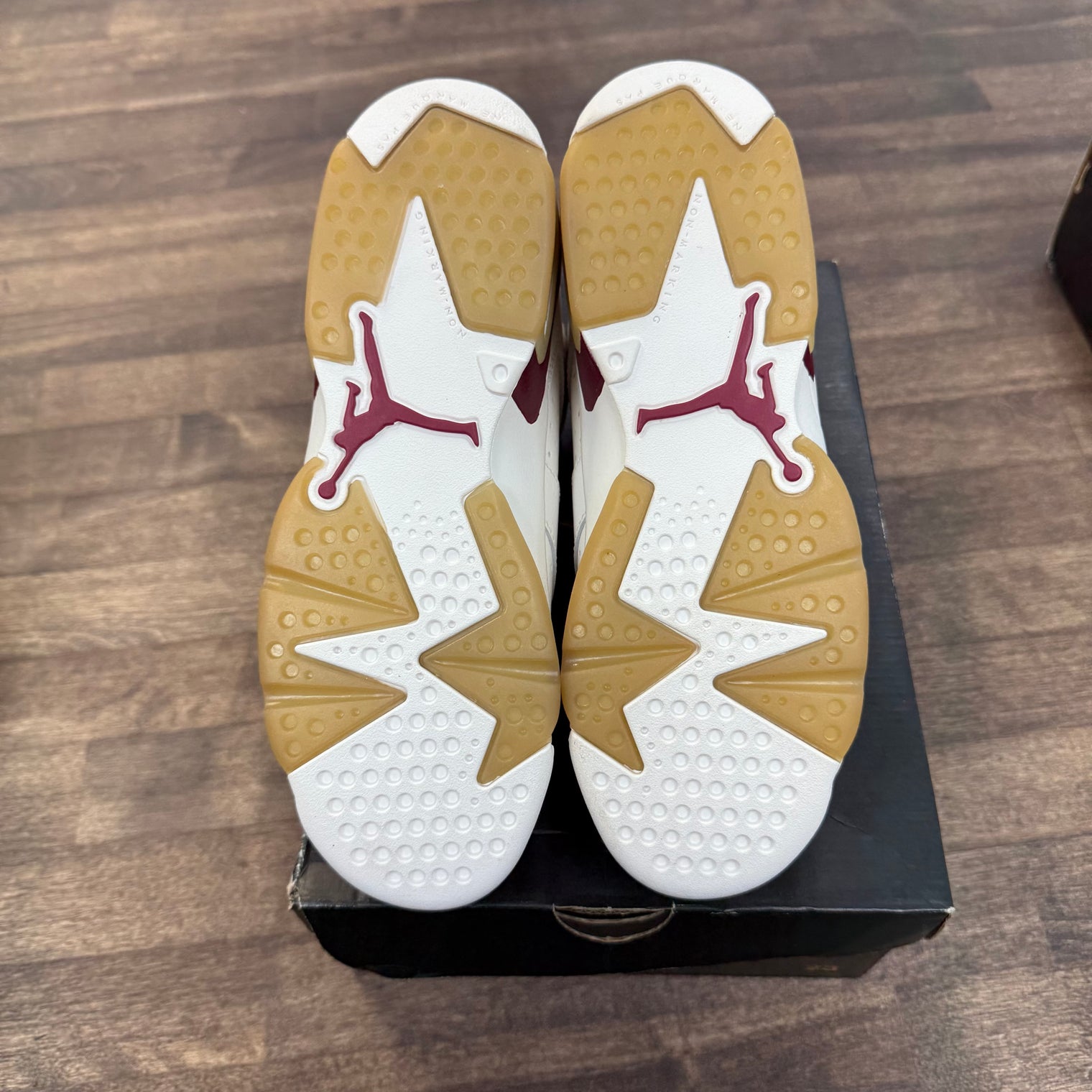 Maroon Jordan 6 (GS)