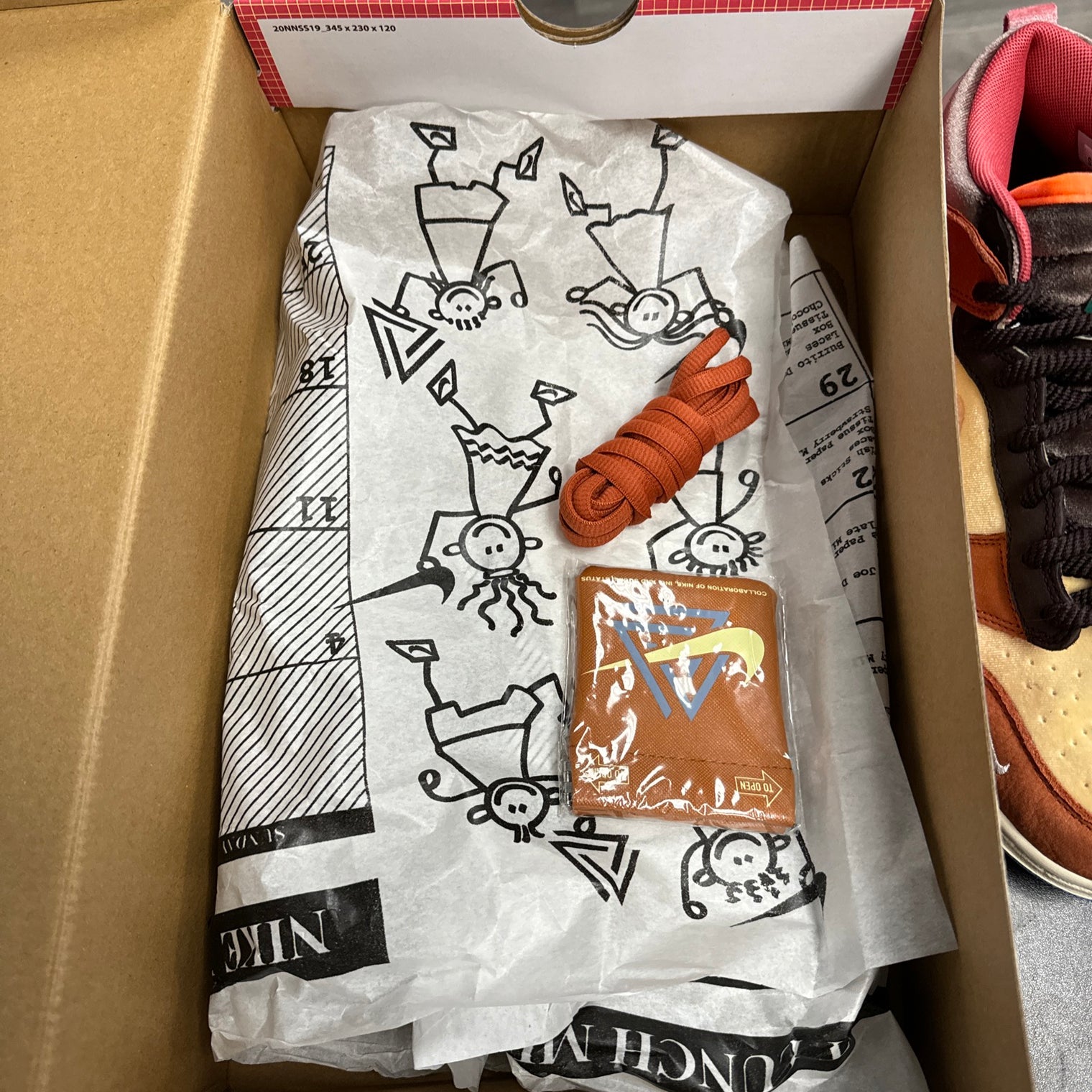 Chocolate Milk SB Dunk Mid (USED)