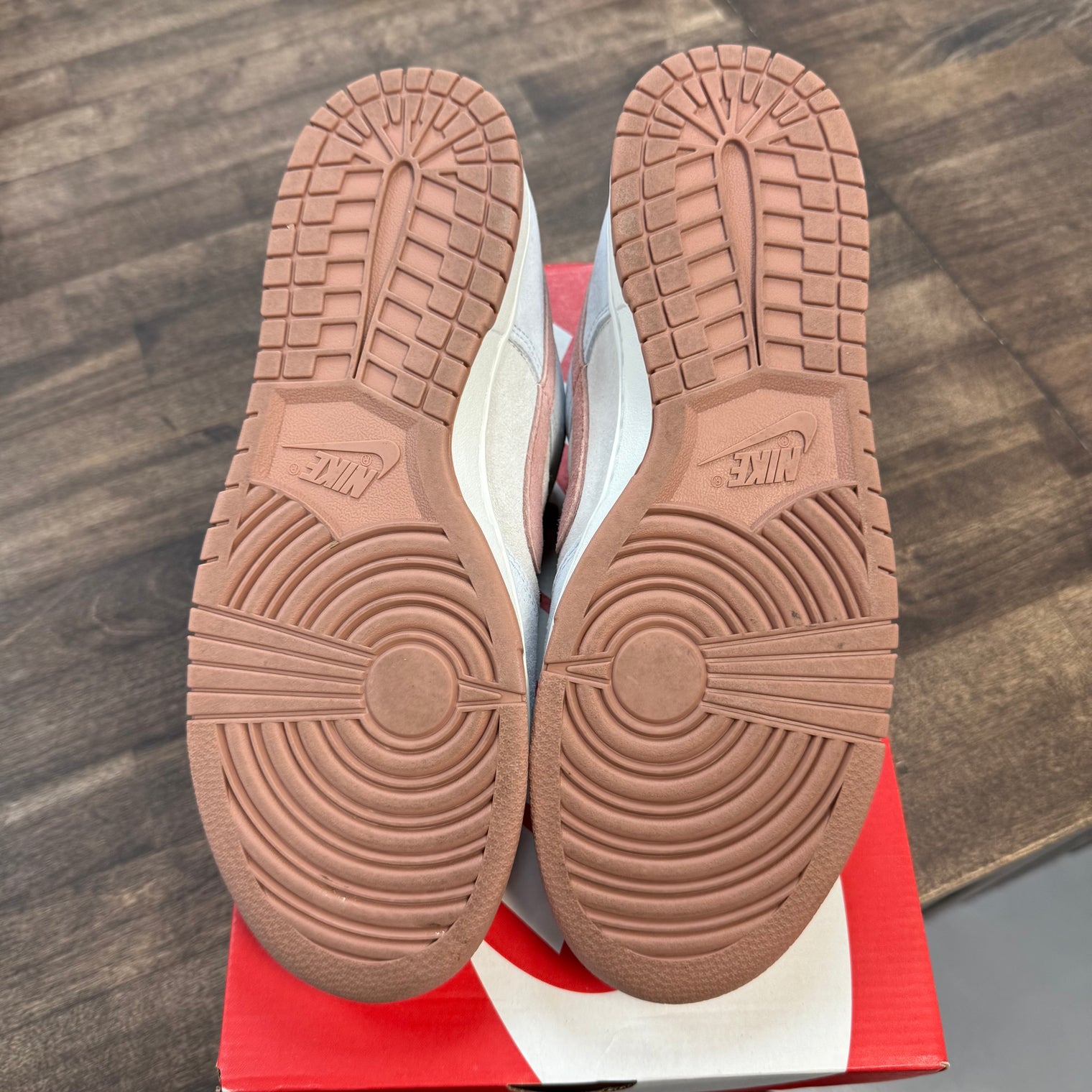 Fossil Rose Nike Dunk Low (USED)