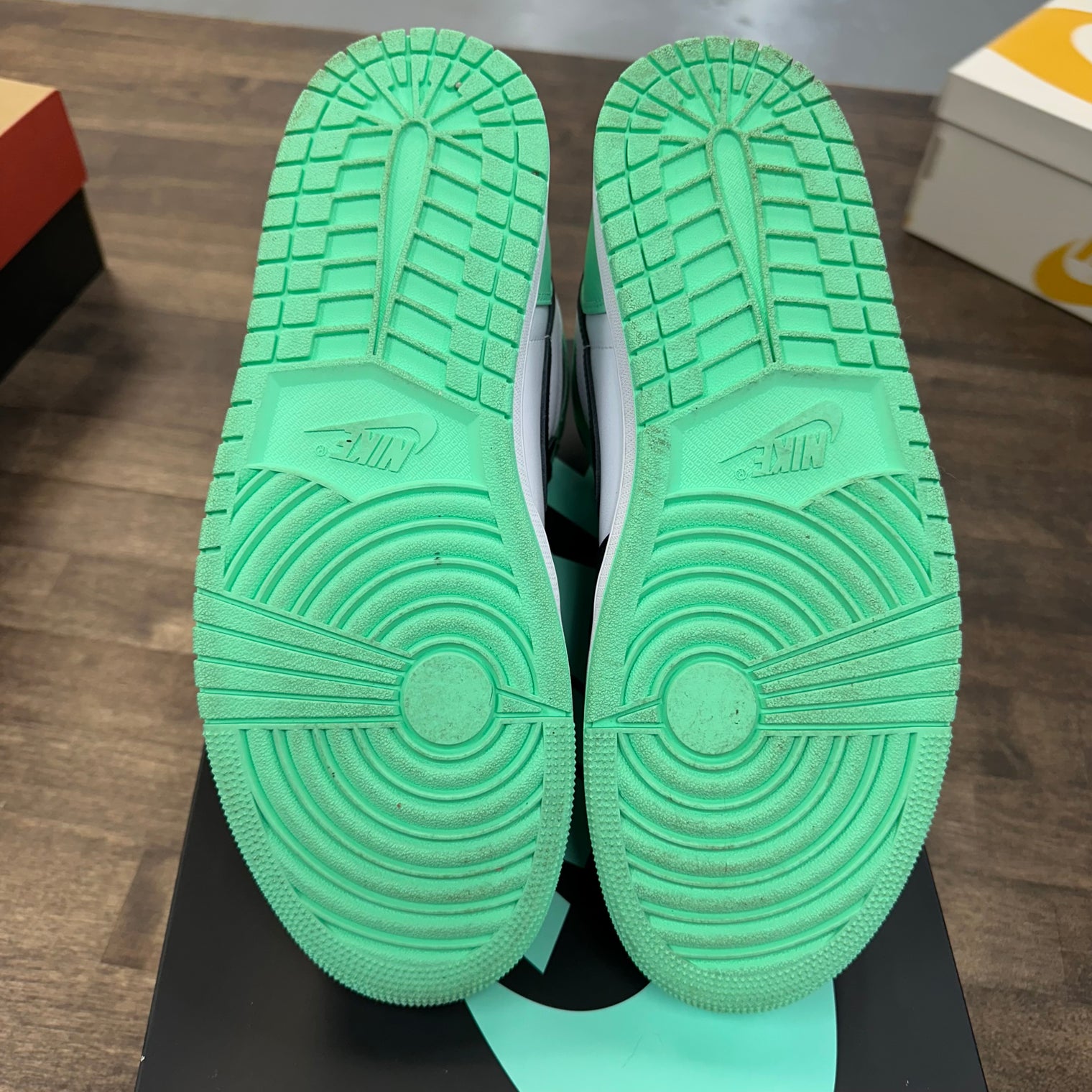 Green Glow Jordan 1 High (USED)