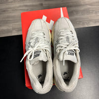 Platinum Tint Nike Vomero 5 (USED)