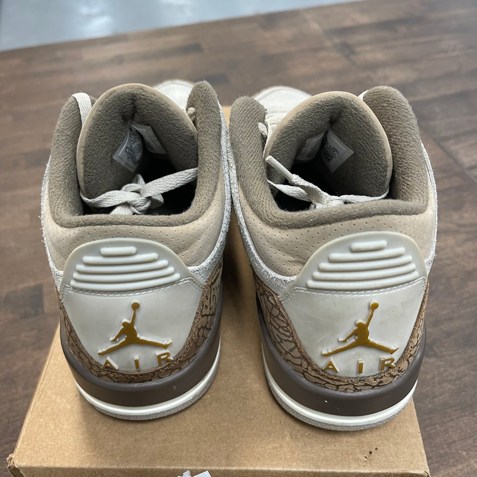 Palomino Jordan 3 (USED,No Box)
