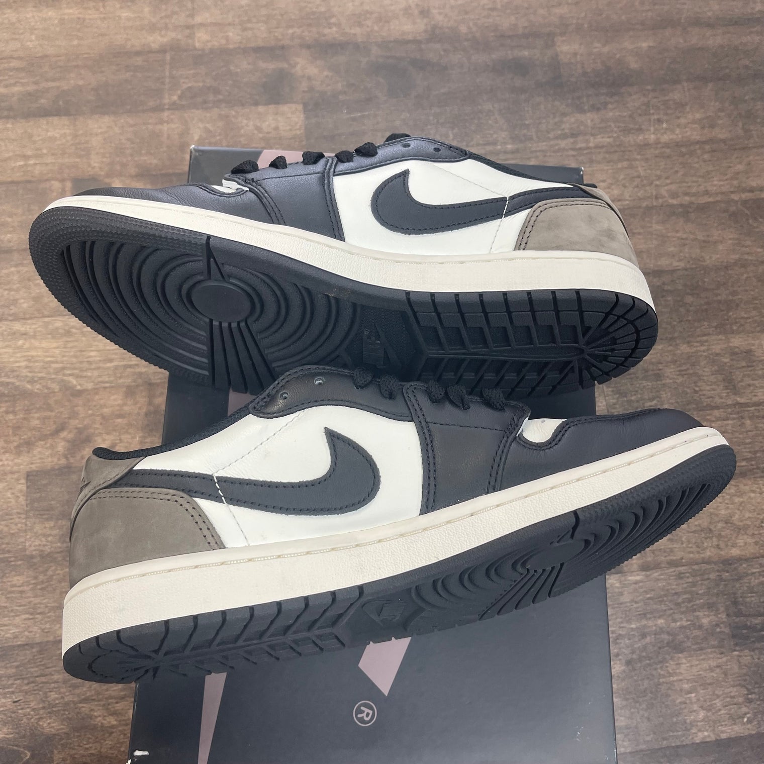 Mocha Jordan 1 Low OG (USED)
