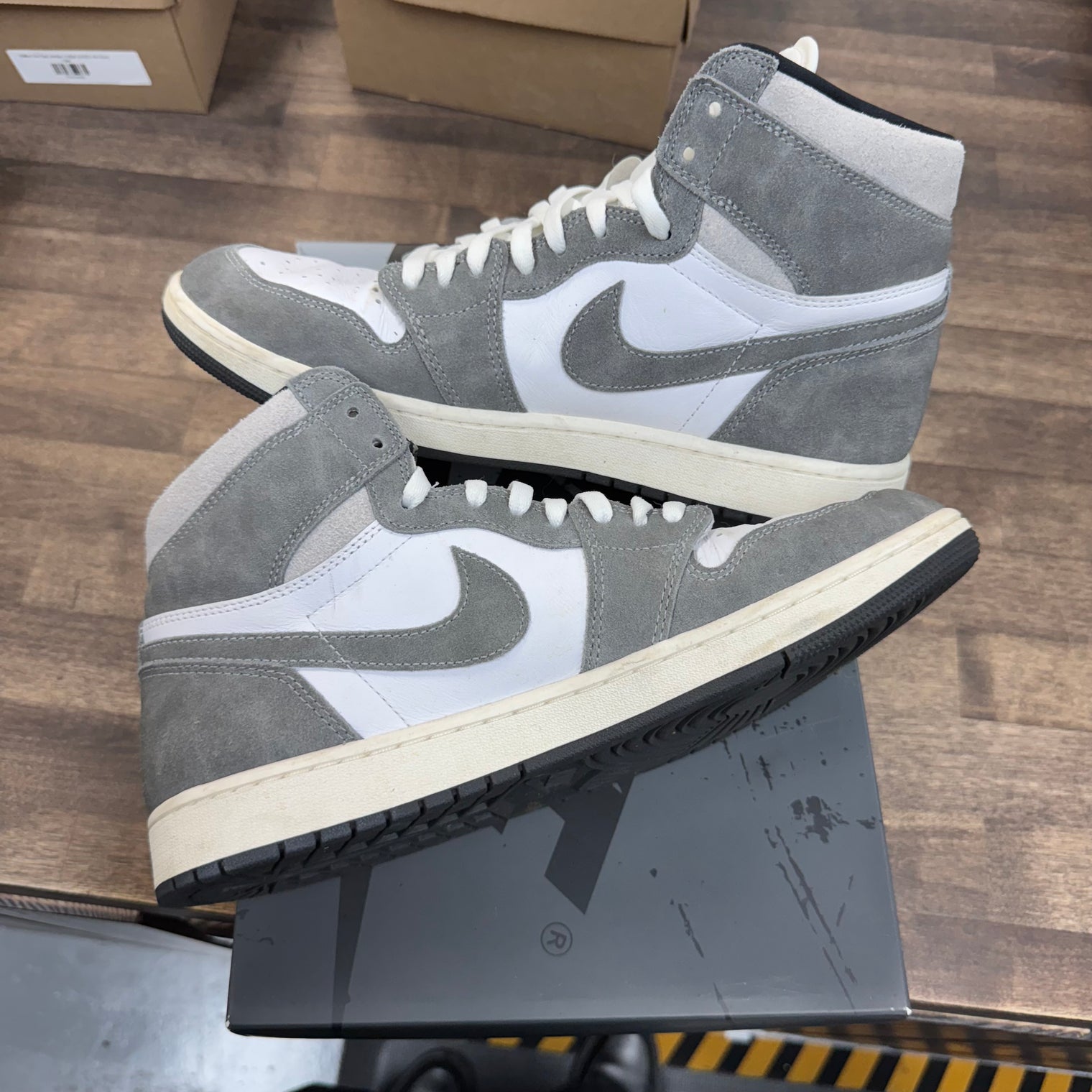Washed Black Jordan 1 High (USED)