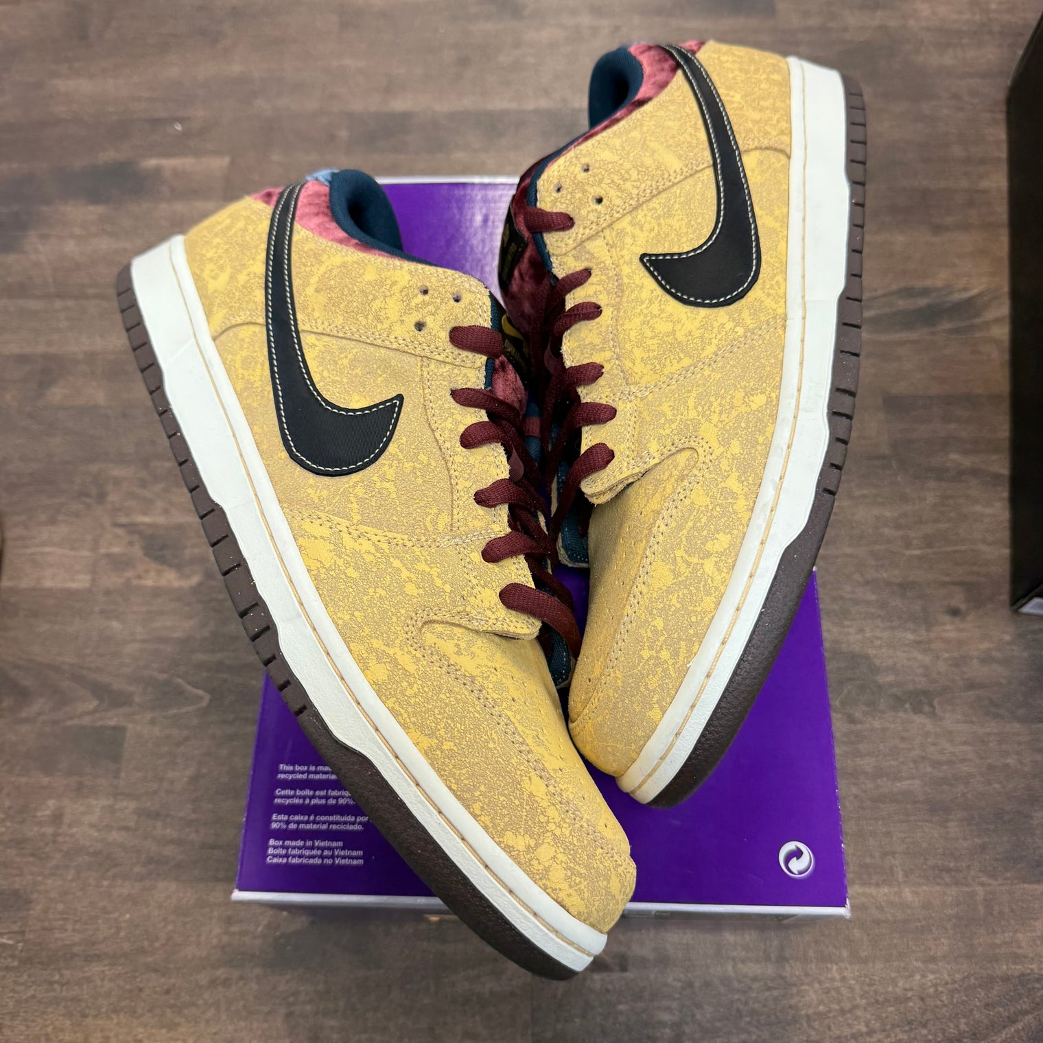 City of Cinema SB Dunk Low (USED, No Lid)