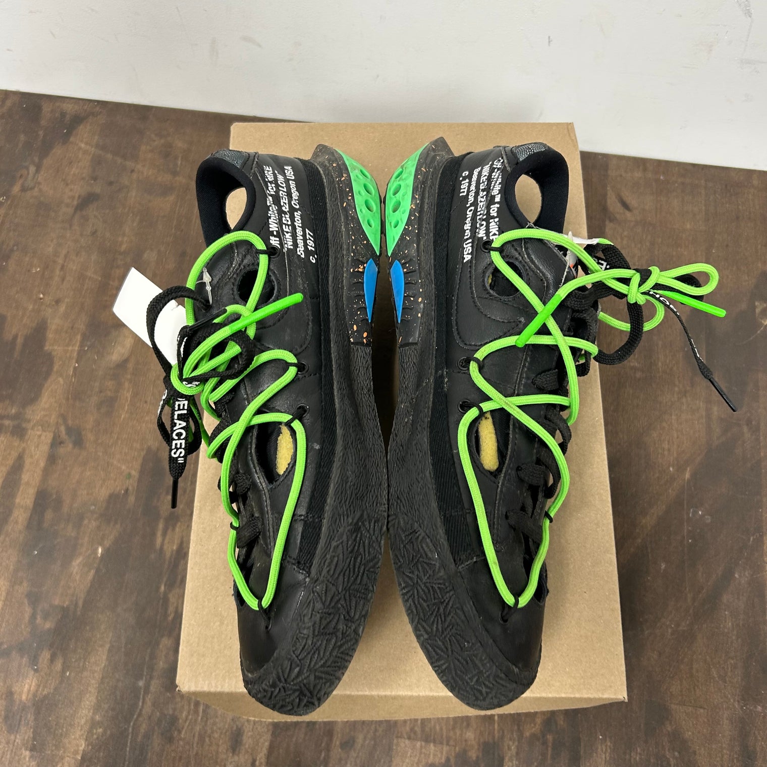 Off-White Blazer Low Electro Green (USED, No Box)