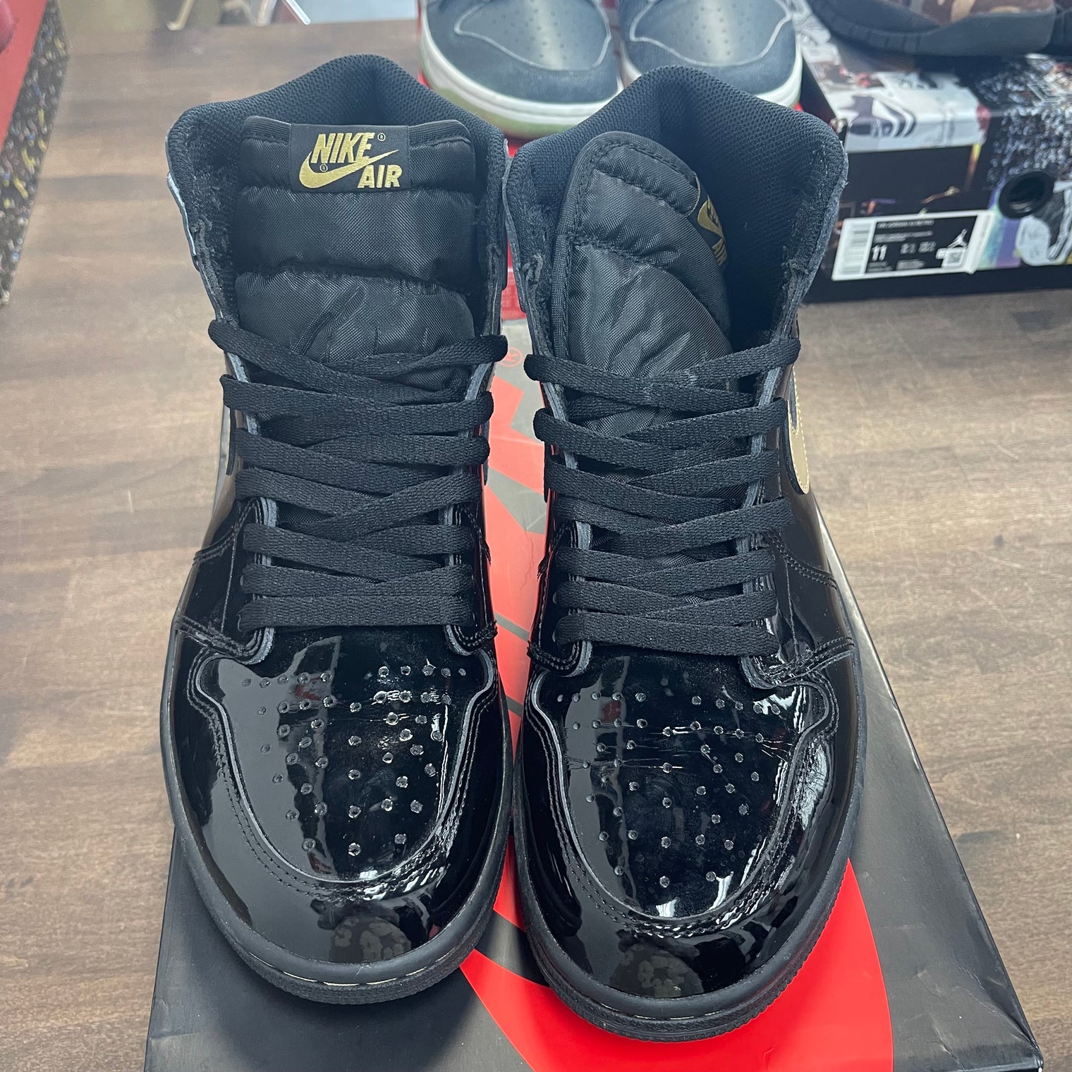 Black Metallic Jordan 1 High (USED)