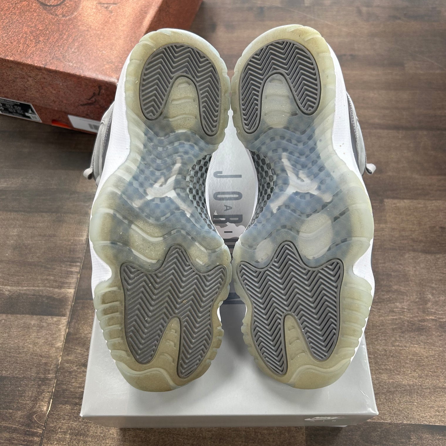 Jordan 11 Retro Cool Grey (2021) (US 8.5) (USED)