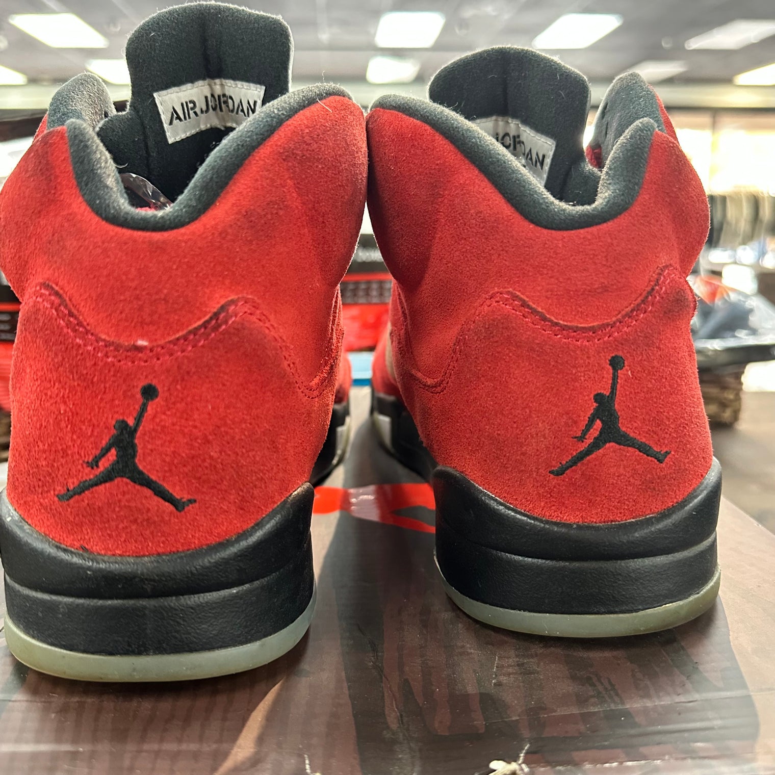 Raging Bull Jordan 5 Retro (USED)