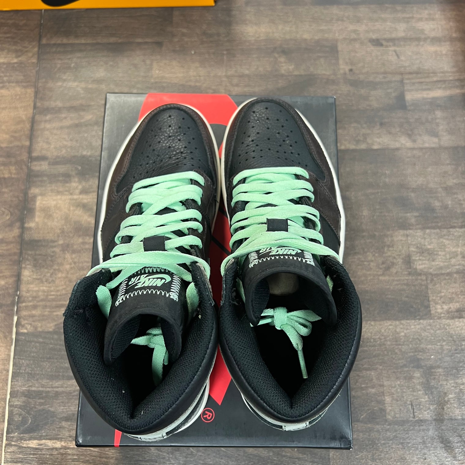 Patina Jordan 1 High (USED)