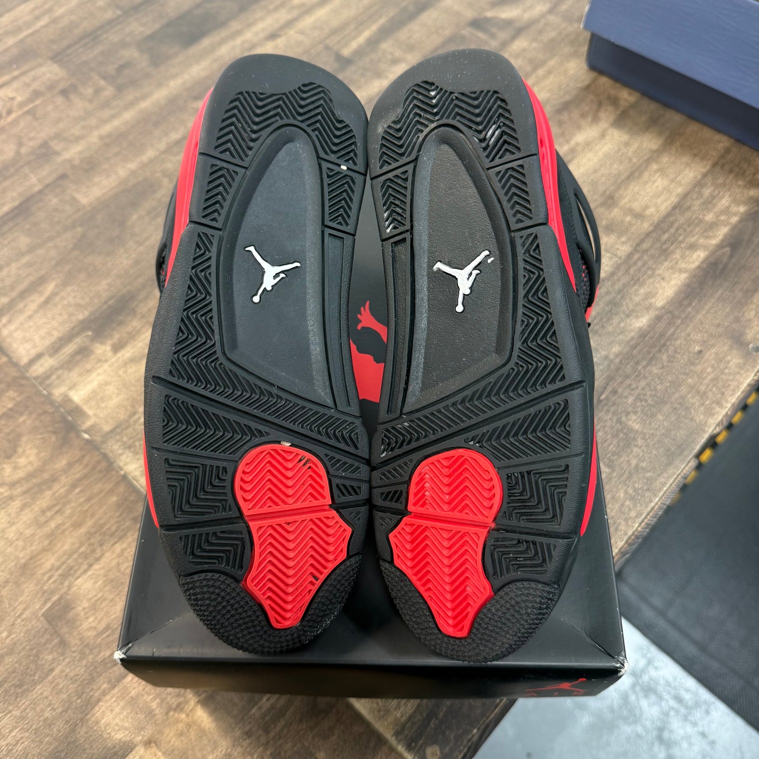Red Thunder Jordan 4 Retro (Lightly Worn)
