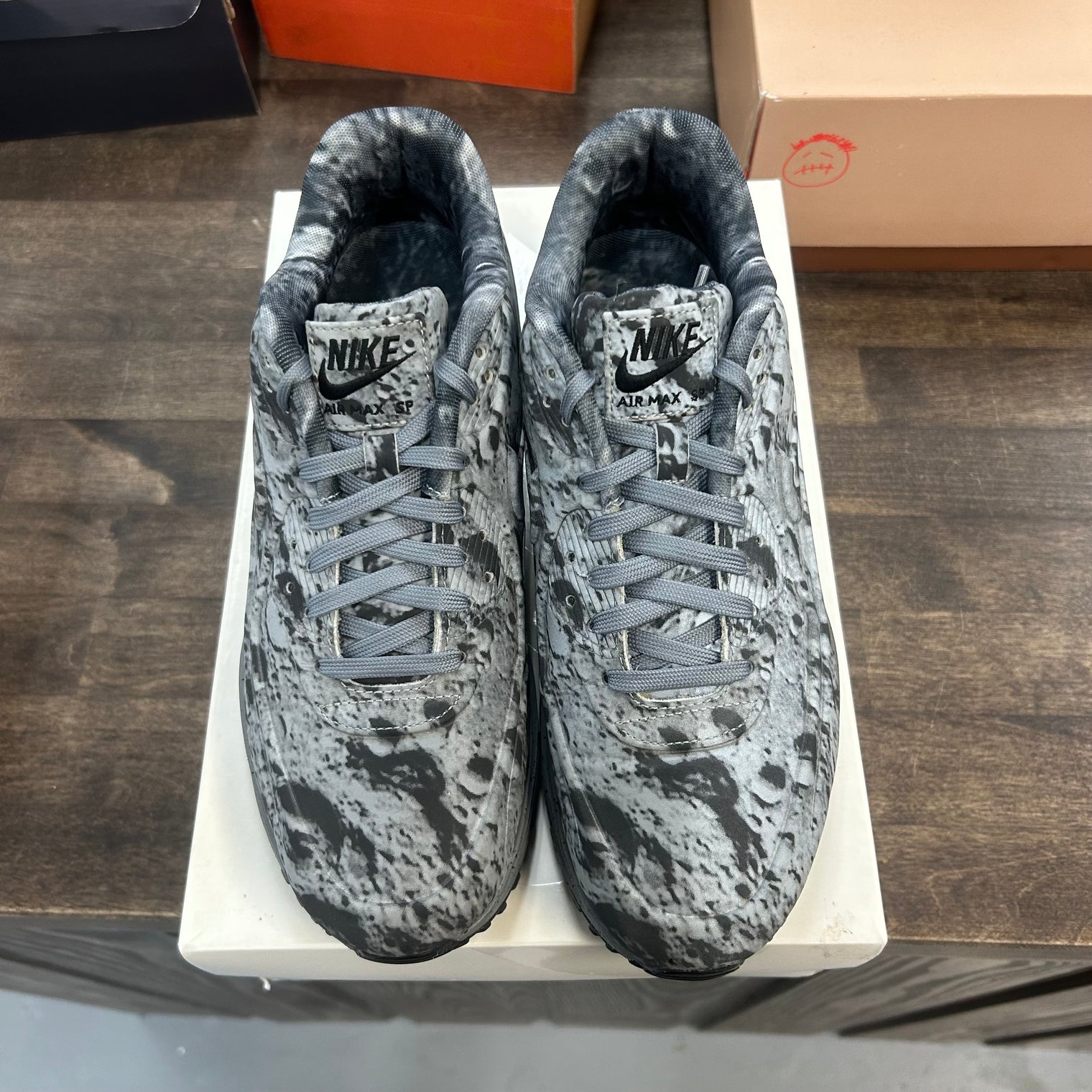 Moon Landing Nike Air Max Lunar90 SP (USED)