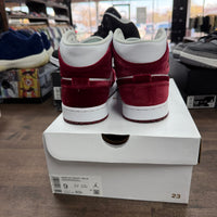 Red Velvet Jordan 1 Mid (USED)