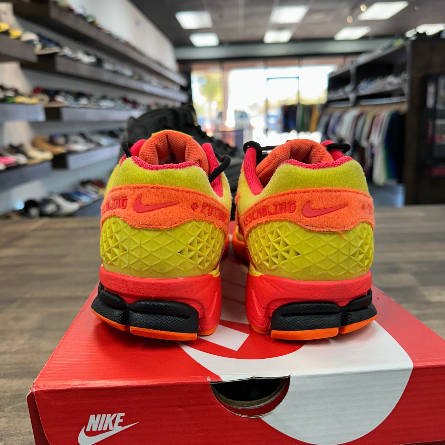 Doernbecher Nike Vomero 5 (USED,Replacement Box)