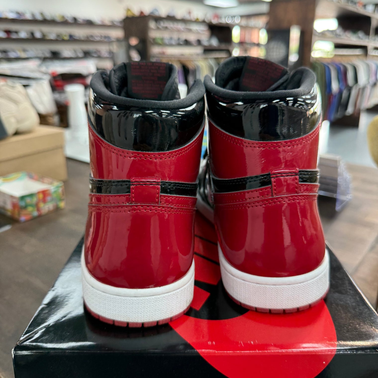 Patent Bred Jordan 1 High (USED)