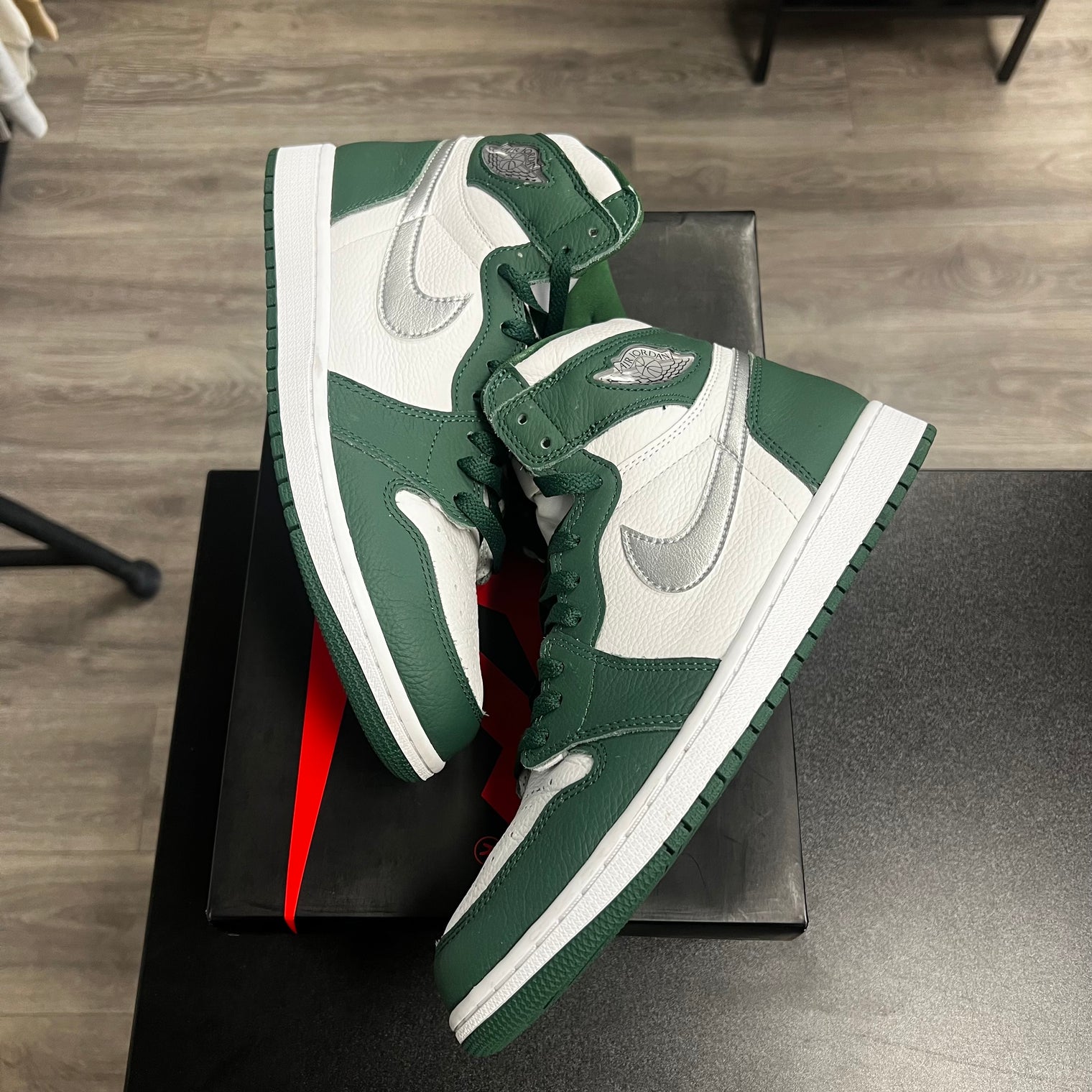 Gorge Green Jordan 1 High (USED)