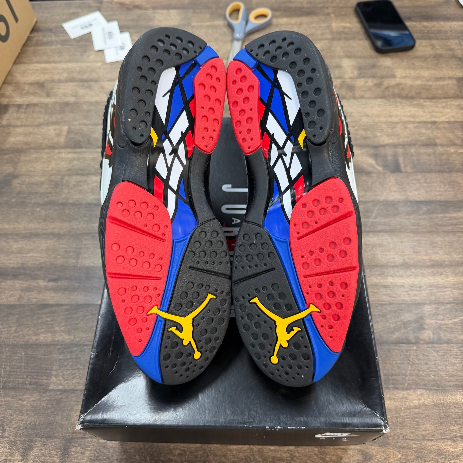 Playoff Jordan 8 Retro (USED)