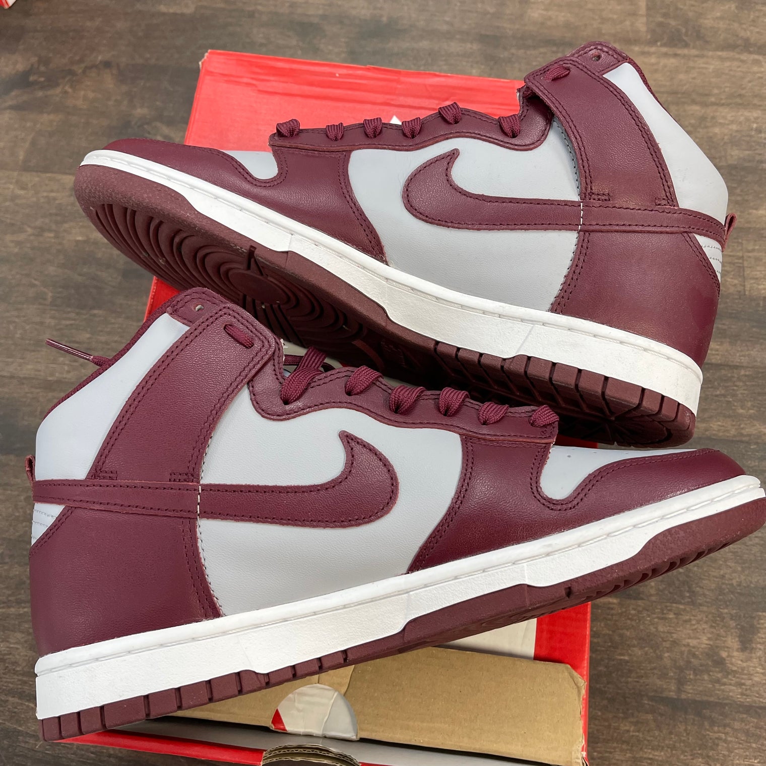 Beetroot Dunk High (USED)