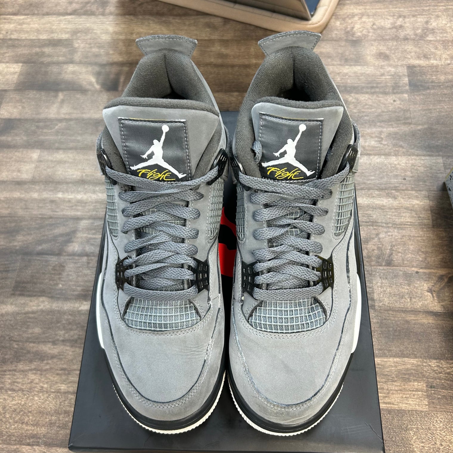 Cool Grey Jordan 4 Retro (Used)