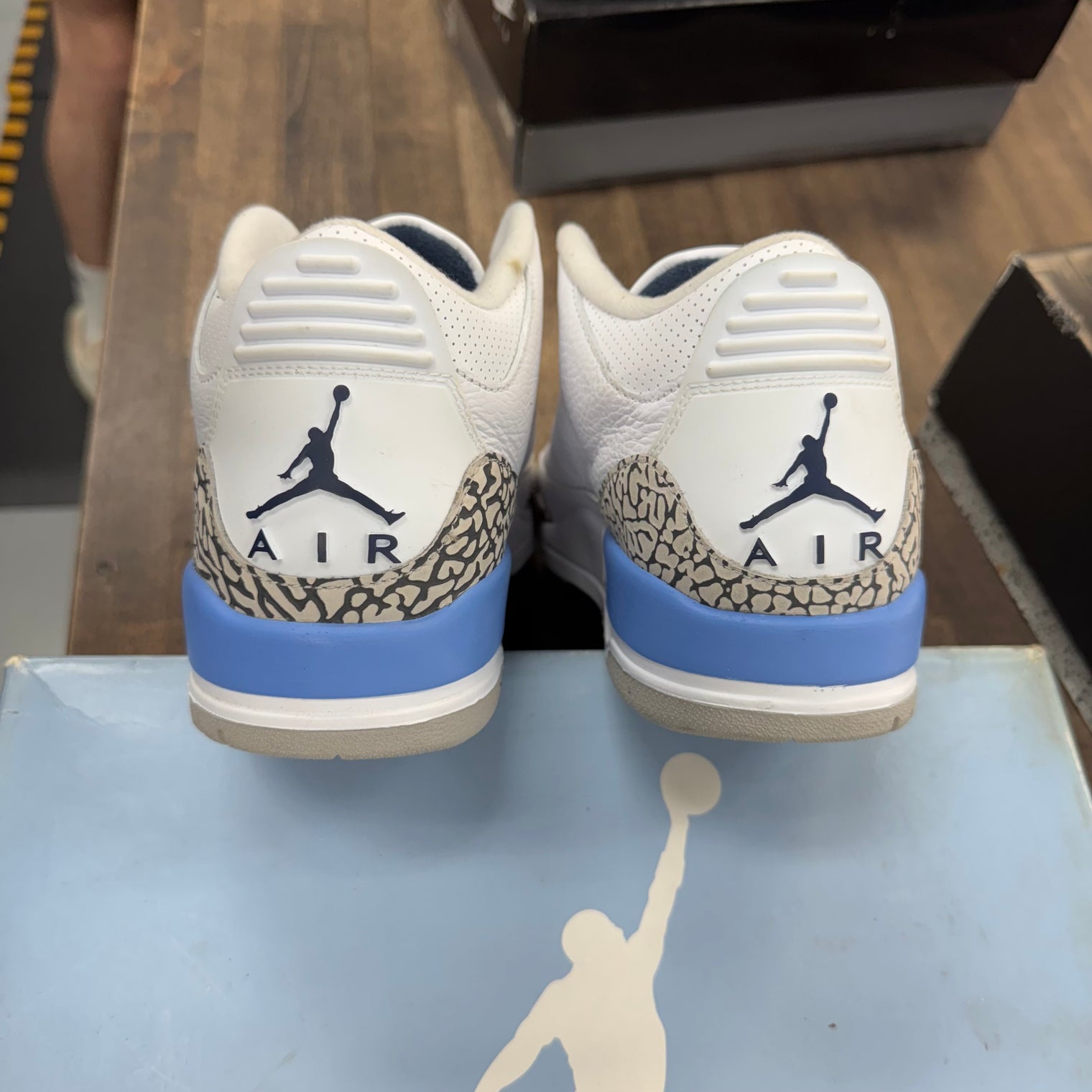 UNC Jordan 3 2020 (USED)