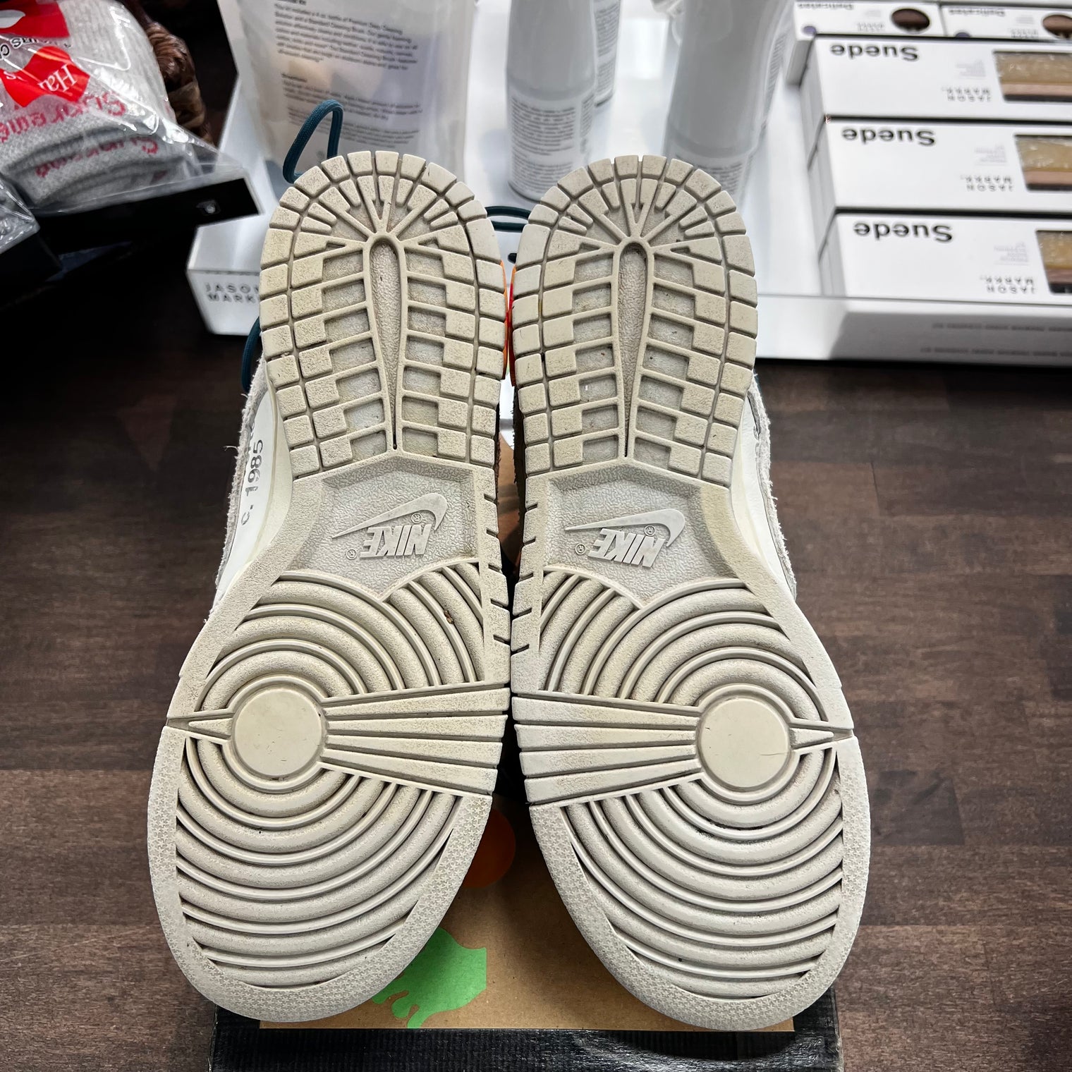 Lot 16 of 50 Off-White Dunk Low (USED)