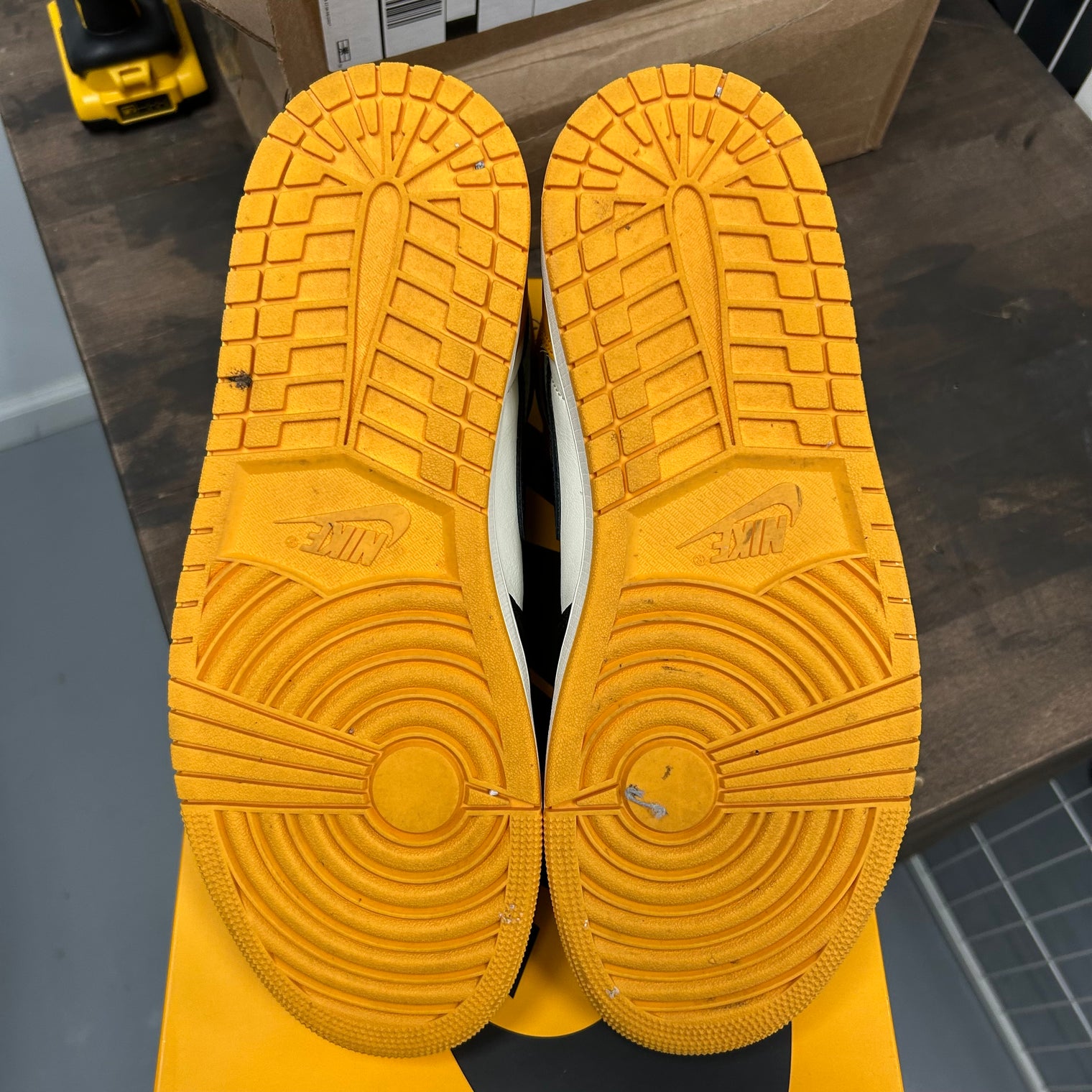 Yellow Toe Jordan 1 High (USED)