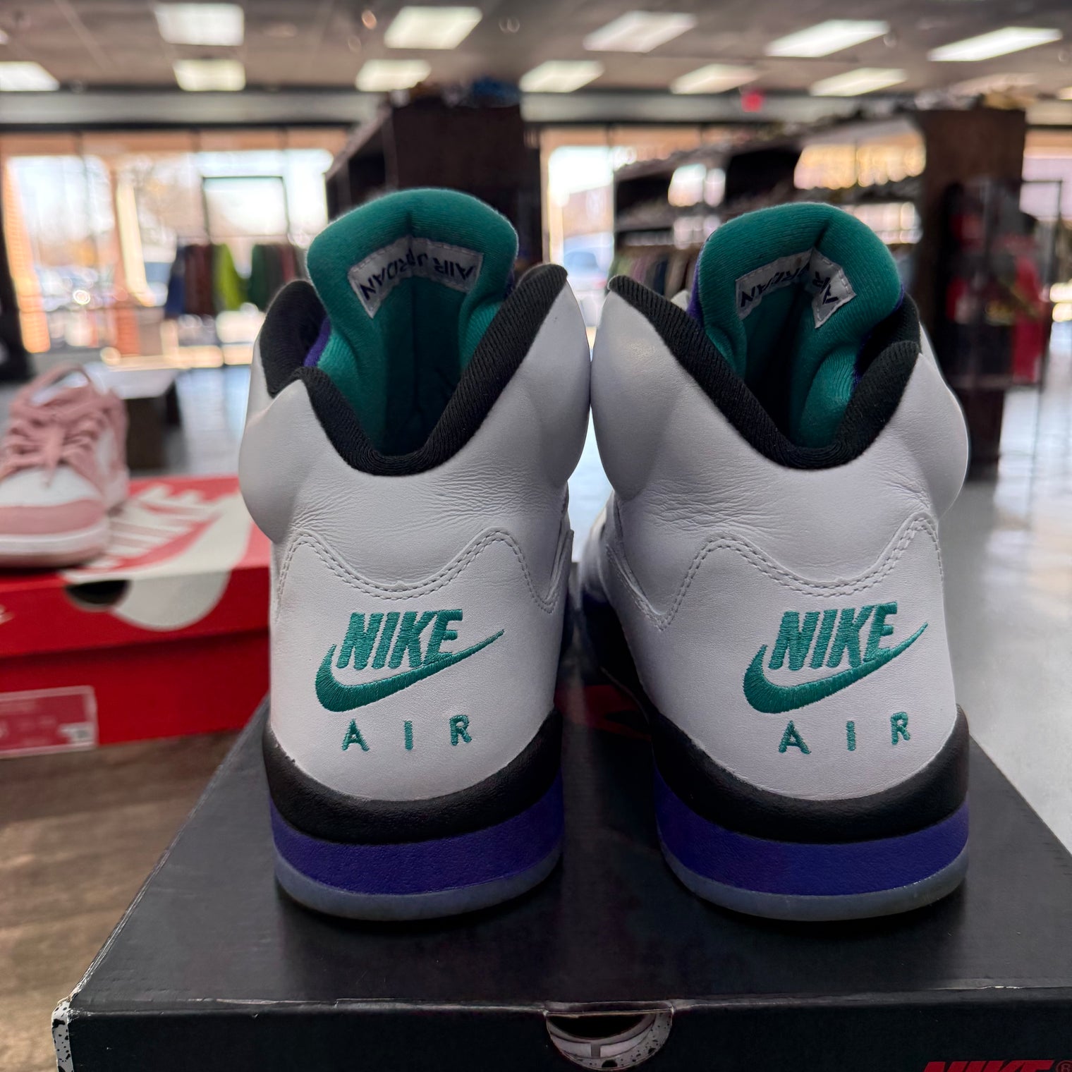 Grape Jordan 5 Retro (2025) (USED)