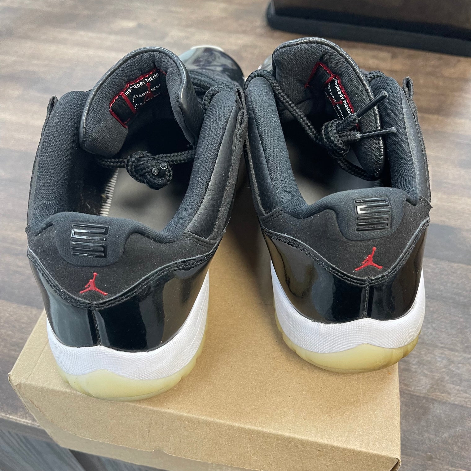 72-10 Jordan 11 Low (USED, No Insoles, No Box)