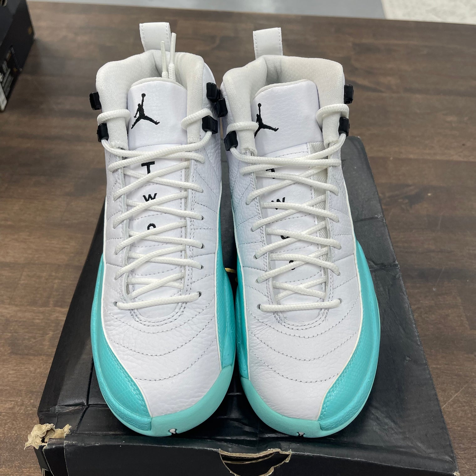 (GS) Light Aqua Jordan 12 (USED)