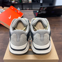 Waverunner Yeezy 700 (USED)