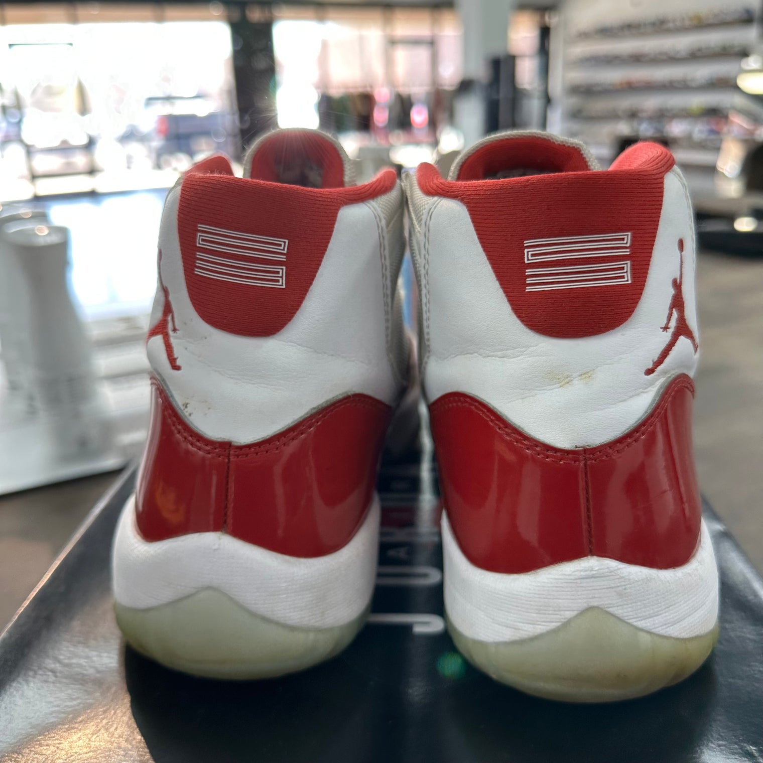 Cherry Jordan 11 (USED)