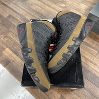 Olive Jordan 9 Retro (USED)