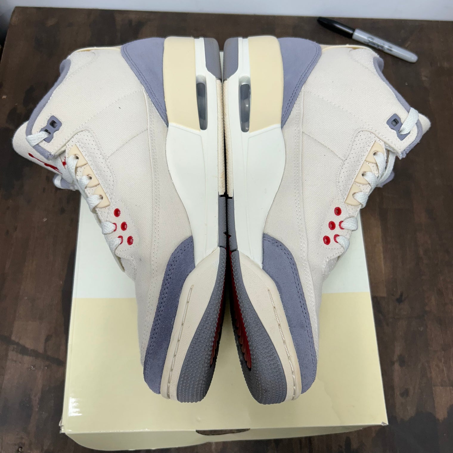 Muslin Jordan 3 Retro (USED)