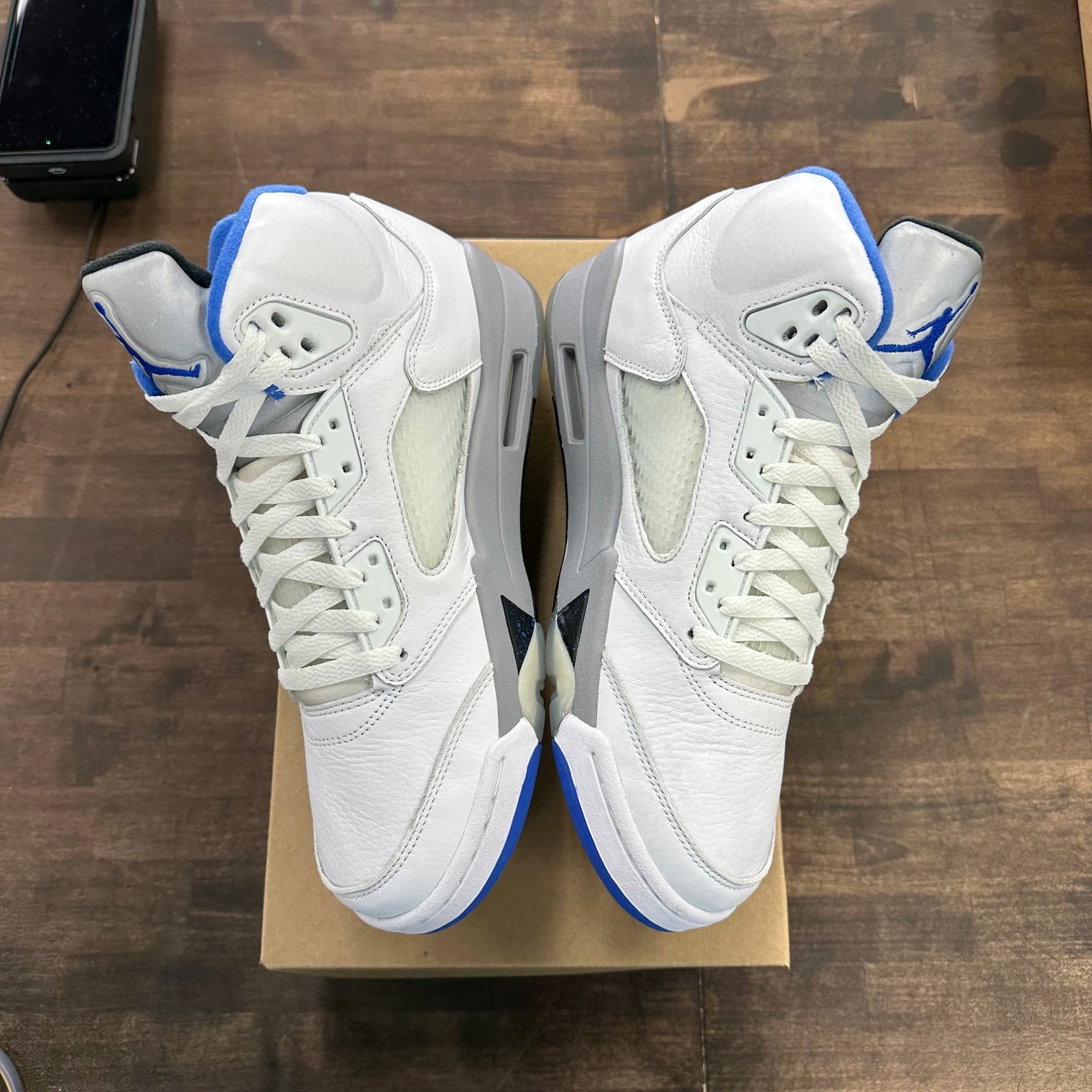 Jordan 5 Retro White Stealth (2021) (US 9.5) (Lightly Worn, No Box)