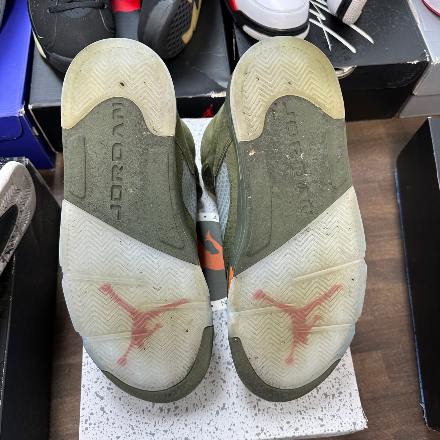 Olive Jordan 5 Retro (USED)