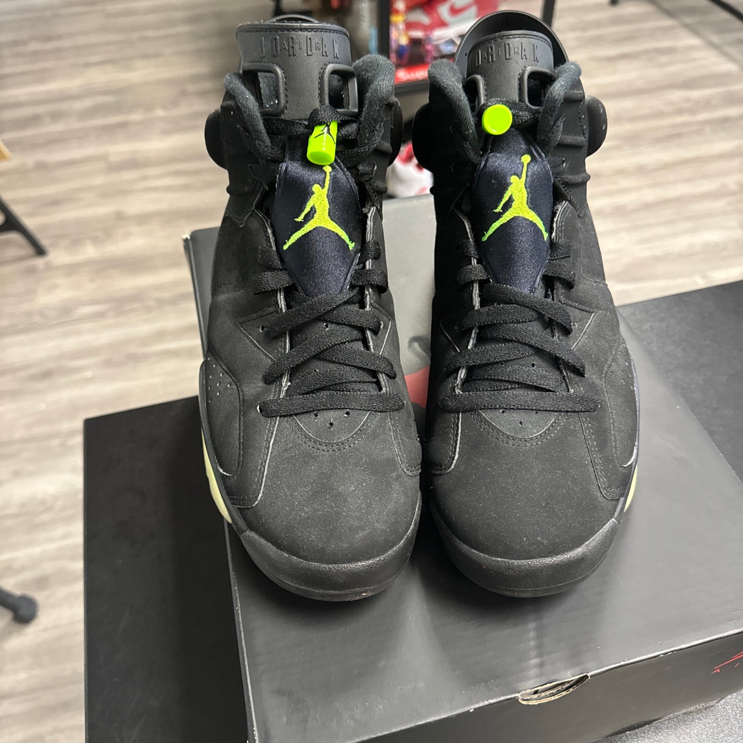 Electric Green Jordan 1 High (USED)