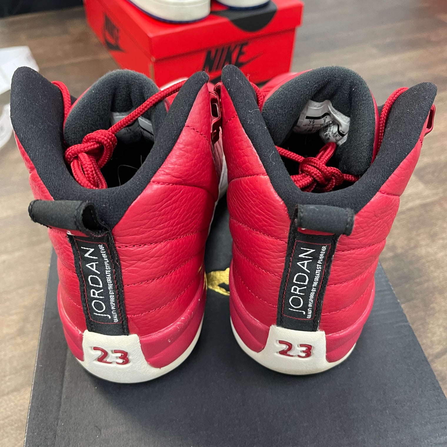 Gym Red Jordan 12 (GS) (USED)