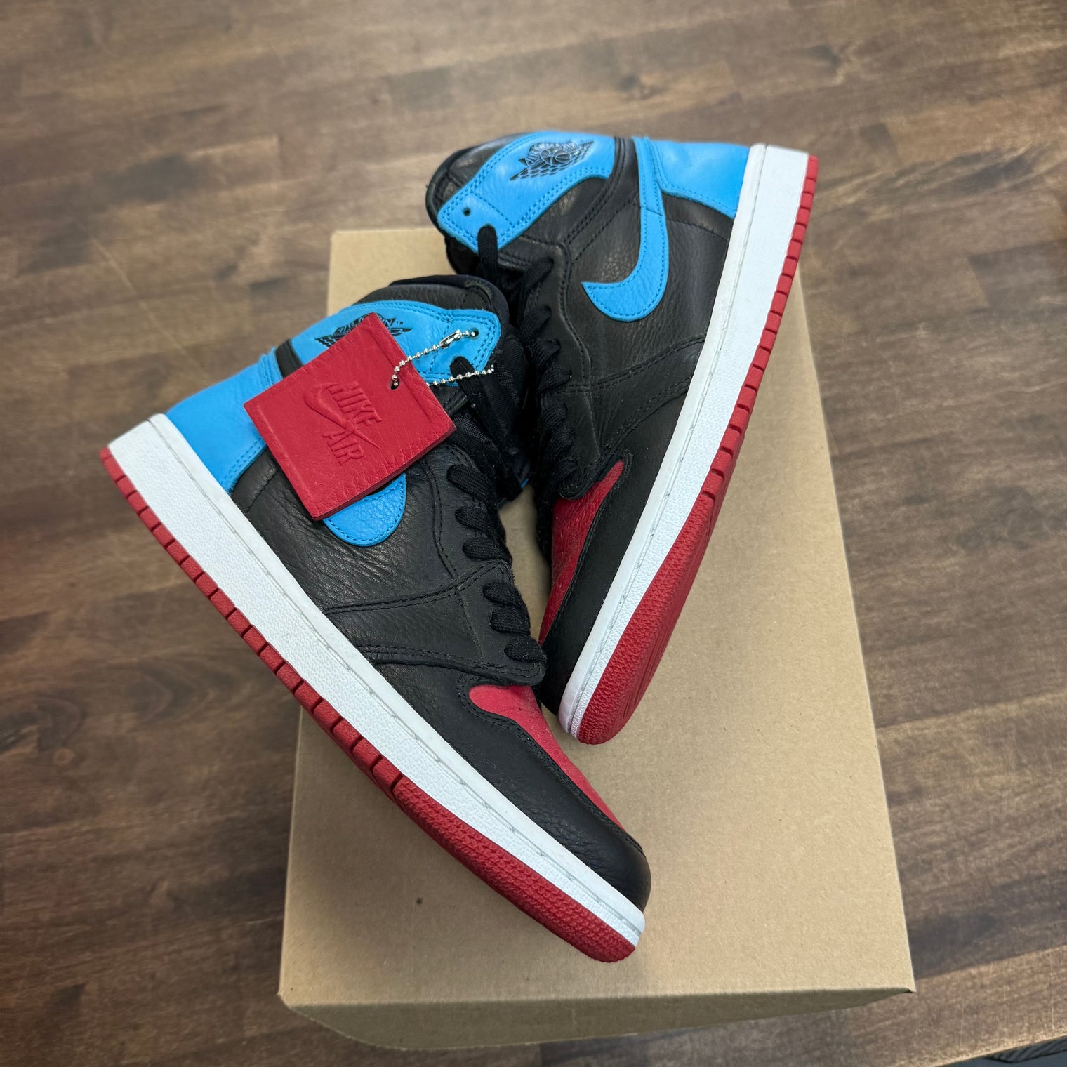 NC to Chi Jordan 1 High (W) (USED, No Box)