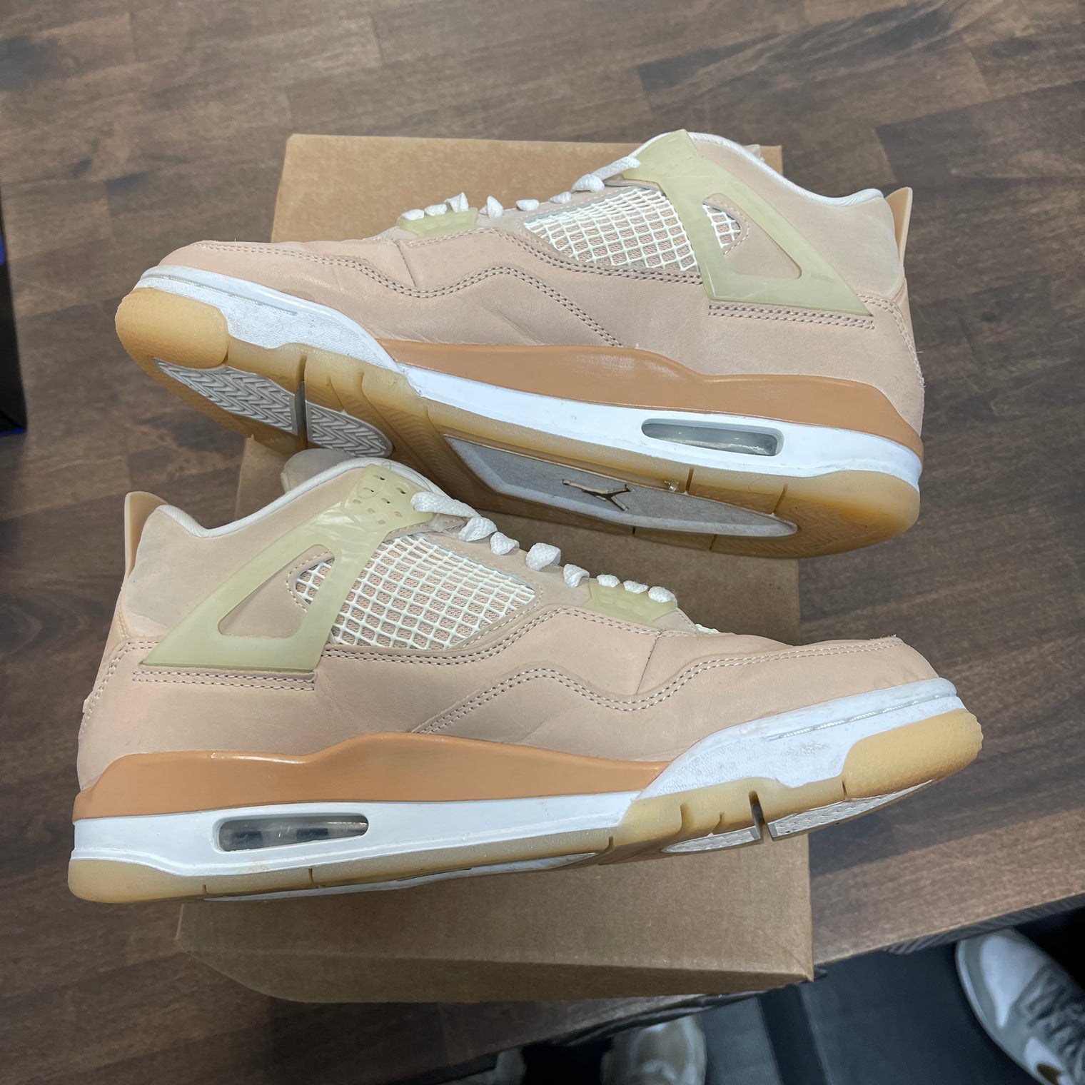Shimmer Jordan 4 (W) (USED, No Box)