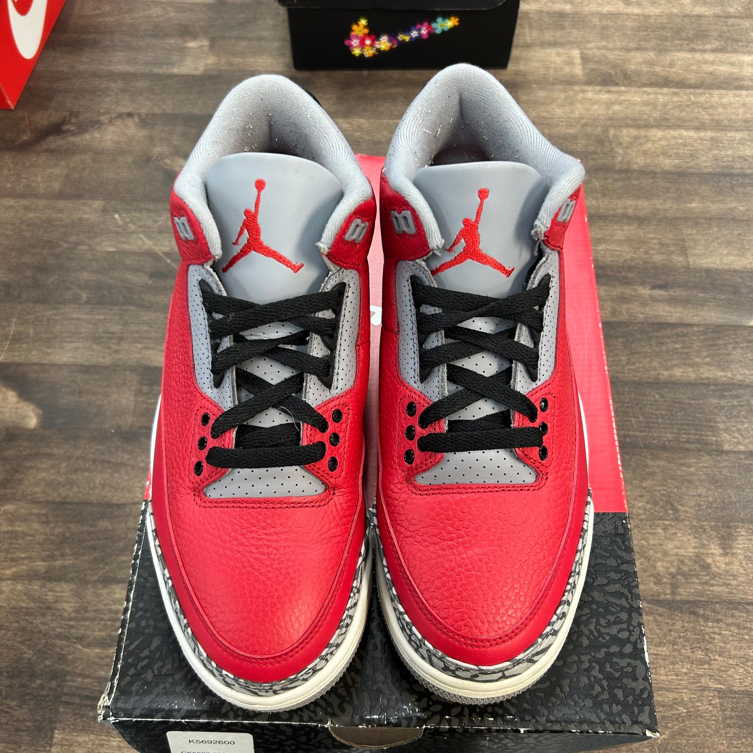 Unite Red Jordan 3 SE (USED)