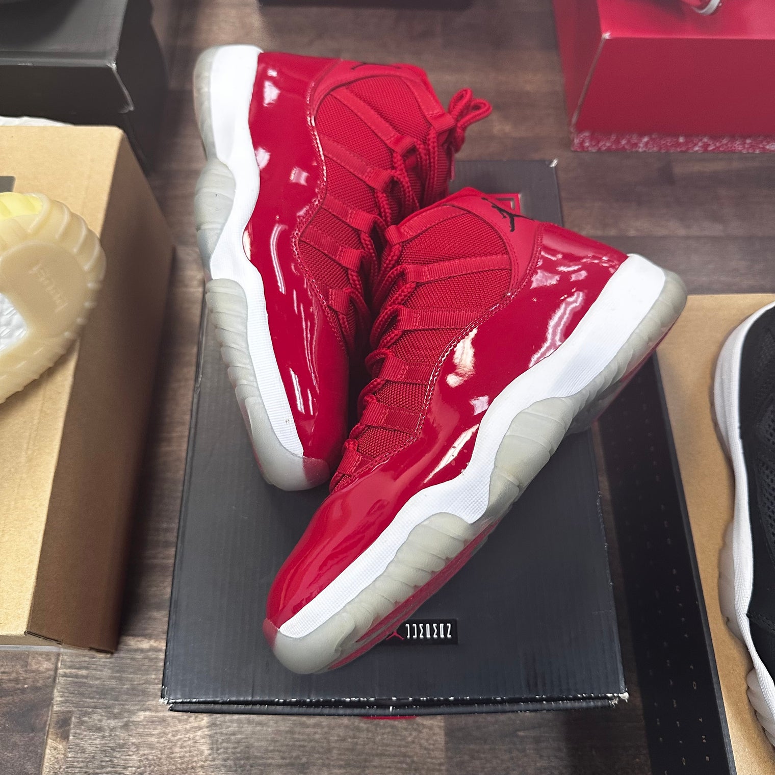 Win like 96 Jordan 11 (USED)