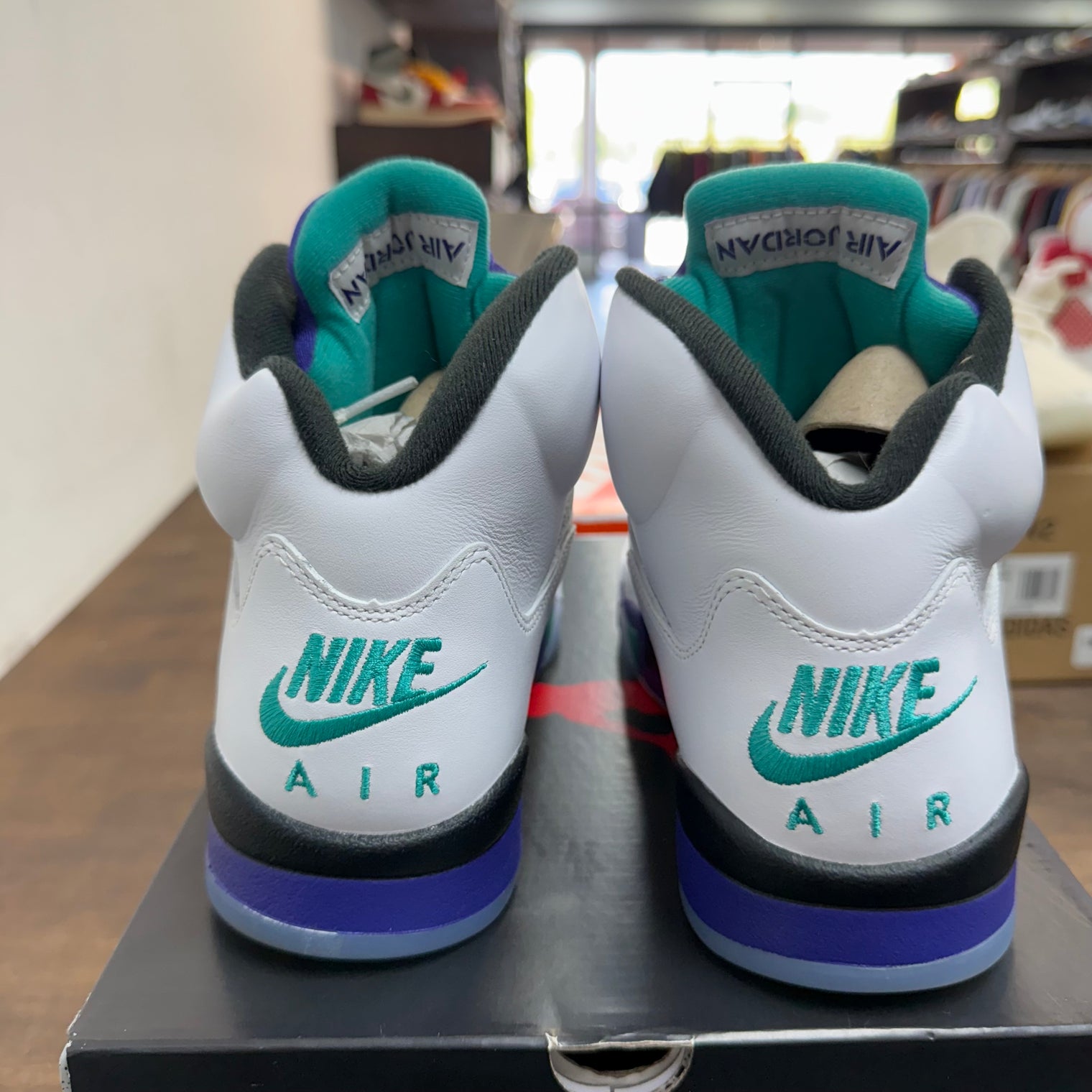 Grape Jordan 5 (2025) (USED)
