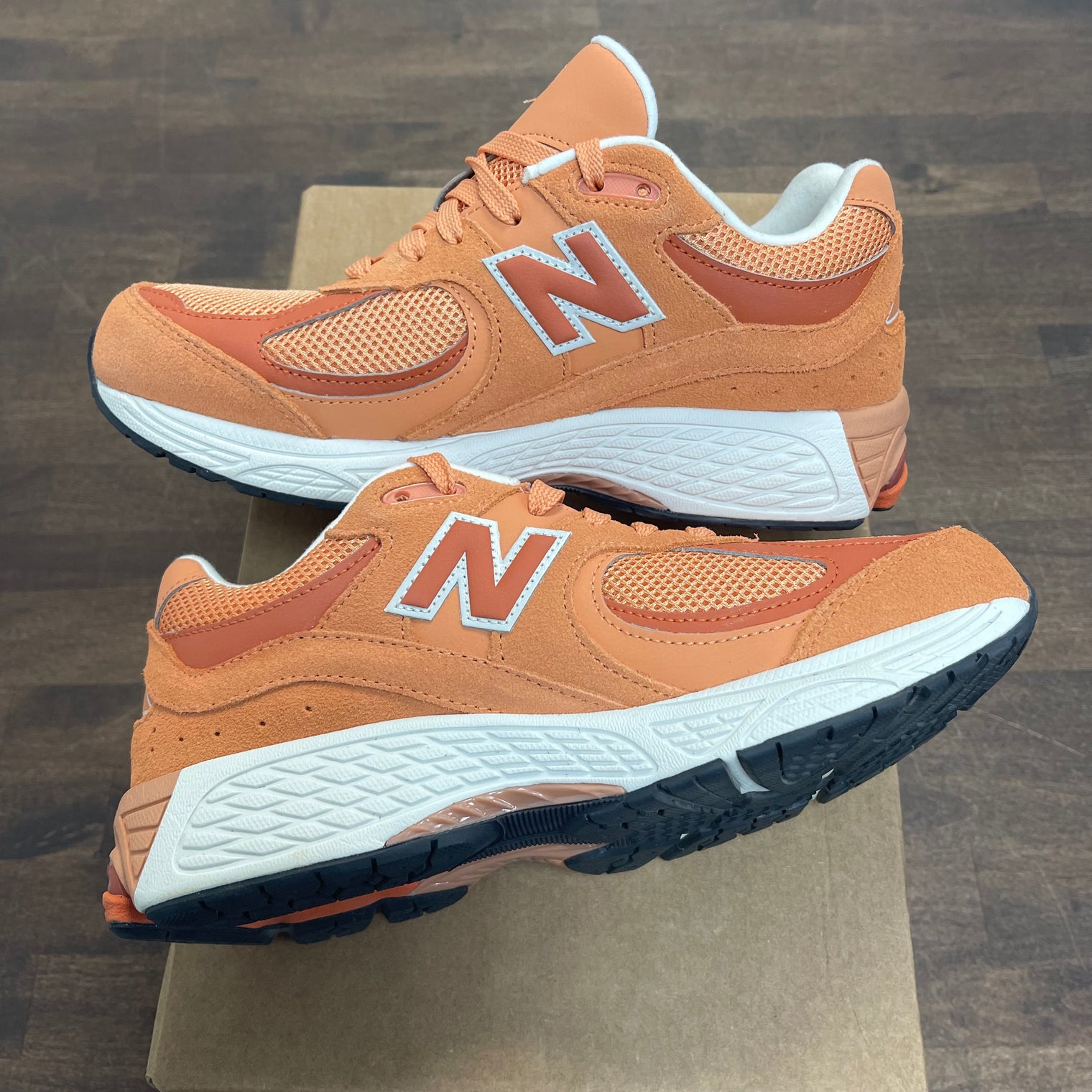 (GS) Rust Copper New Balance 2002R (USED,No Box)