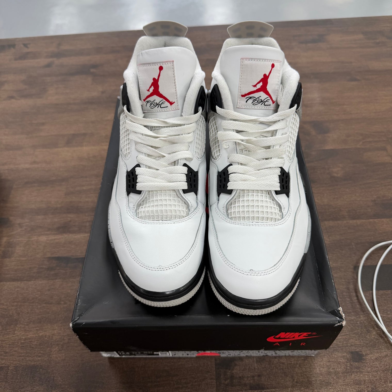 White Cement Jordan 4 Retro (2025) (USED)