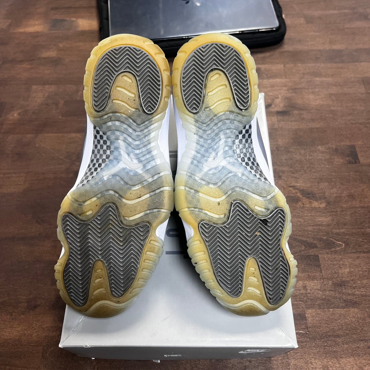 Cool Grey Jordan 11 (USED)