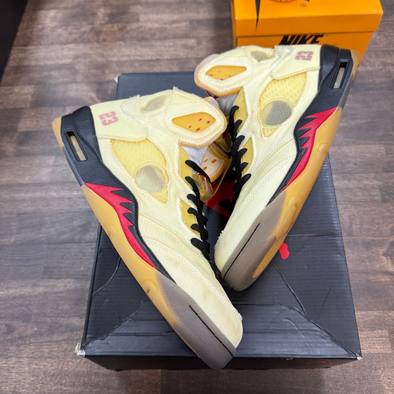 Off-White Sail Jordan 5 (USED)
