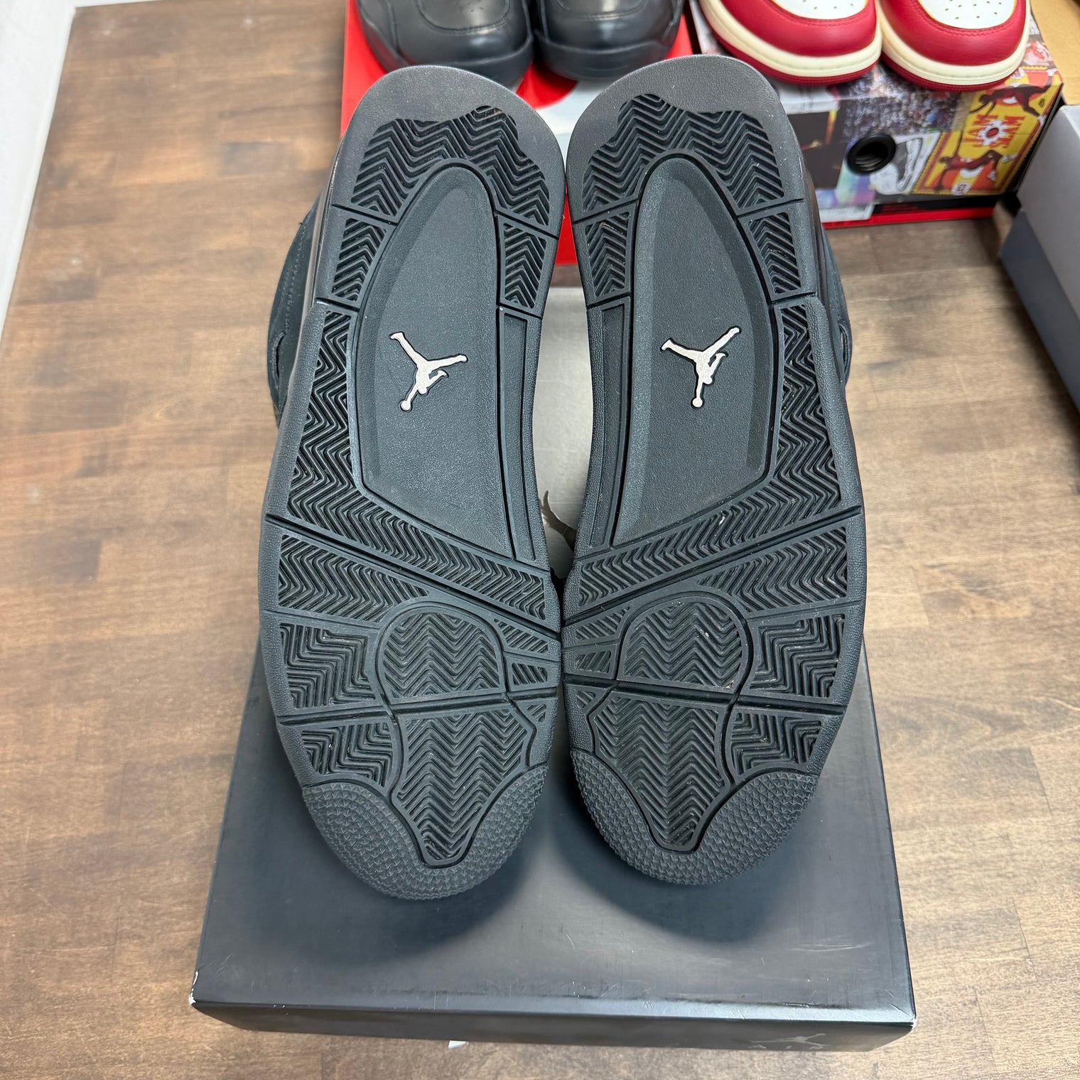 Black Cat Jordan 4 Retro (2020) (Lightly Worn)